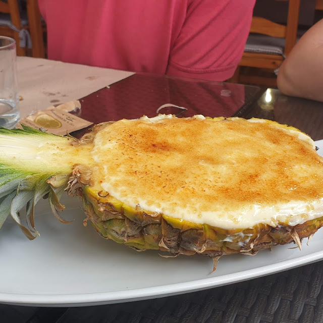 Pinya Amb Crema Catalana