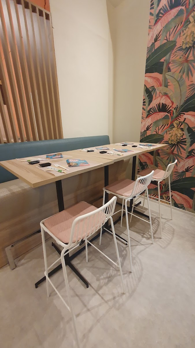 Rhio Sushi & Poké Vignola