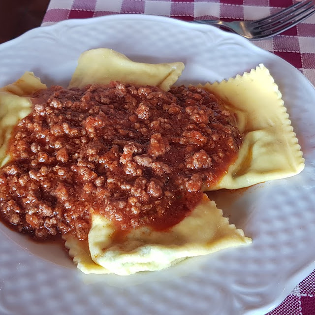 Ravioli Al Ragù