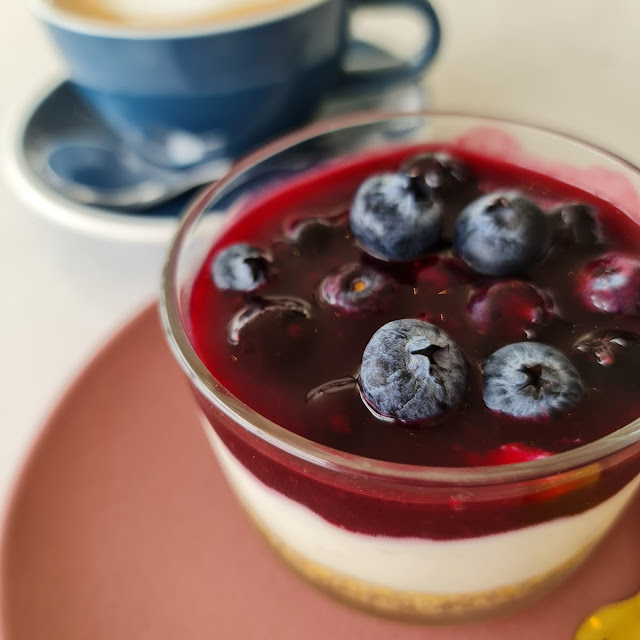 Blueberry Cheese Pie