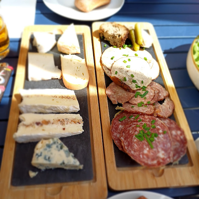 Planche de Charcuterie Planche de Fromages