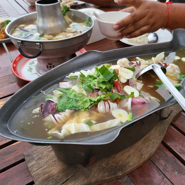 หมึกไข่นึ่งมะนาว