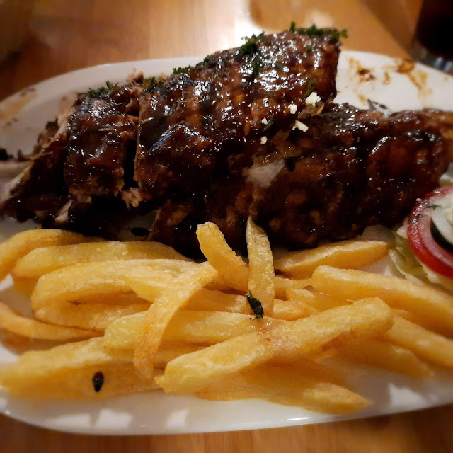 Pork Ribs and Chips