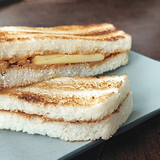 Toast Bread with Peanut Butter