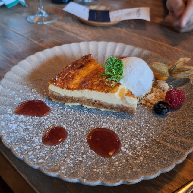 Tarta de Queso Cremosa Al Horno Con Helado