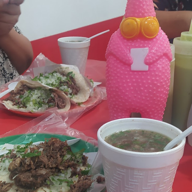Consomé Y Taco de Surtida