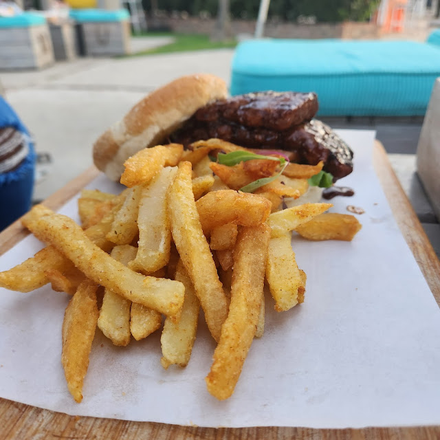 Rib Burger
