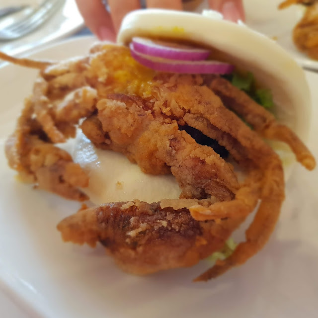 Cangrejo Frito Con Bao