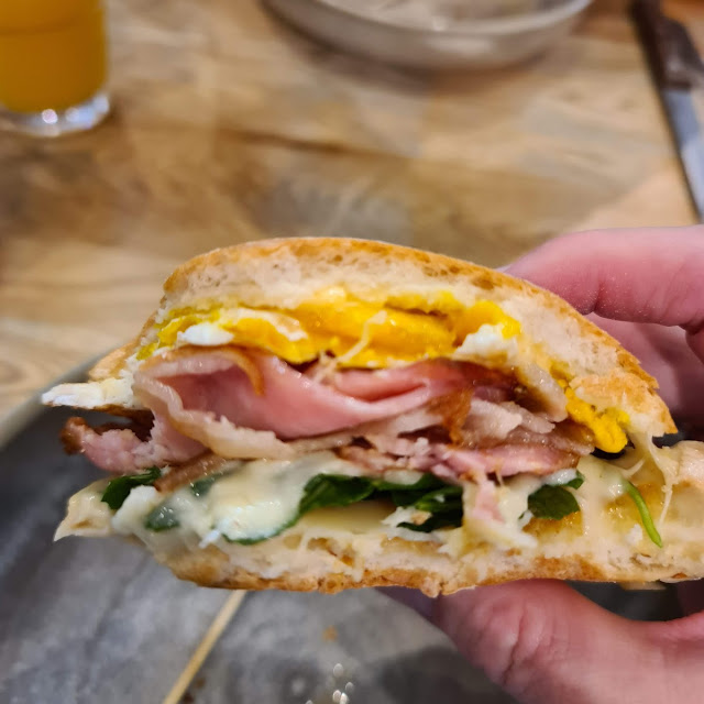 Breaky Roll