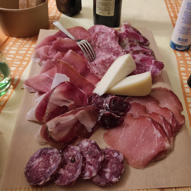 Antipasto Misto Con Crostini
