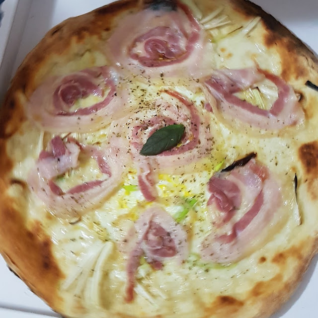 Pizza Carbonara