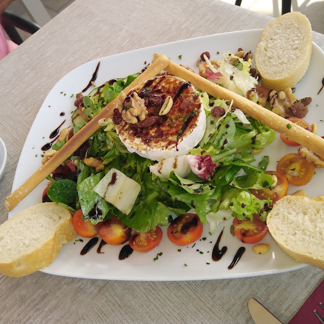 Ziegenkäsesalat