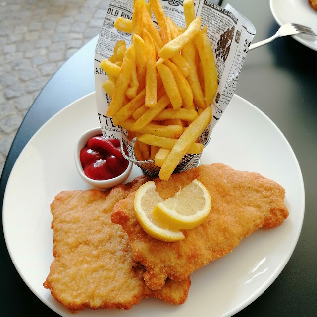 Schnitzel Pommes