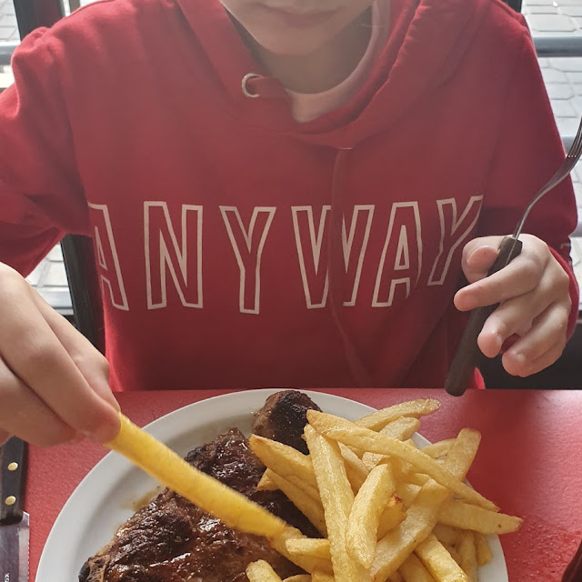 Bife Con Papas Fritas