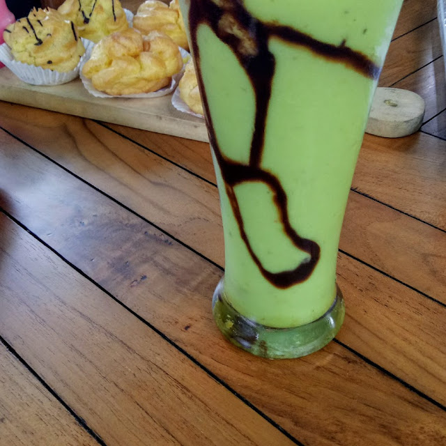 Avocado Float