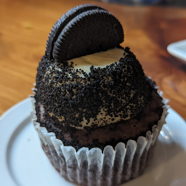 Cookies and Cream Cupcake