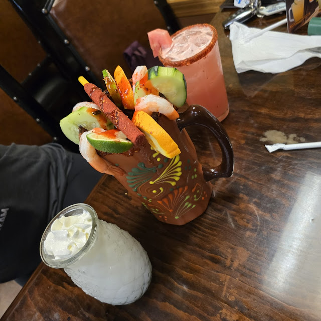 Michelada Preparada Y Pin̈a Colada