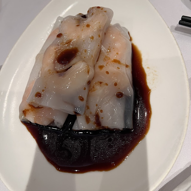 Steamed Rice Flour Roll with Crispy Stick & Spring Onion