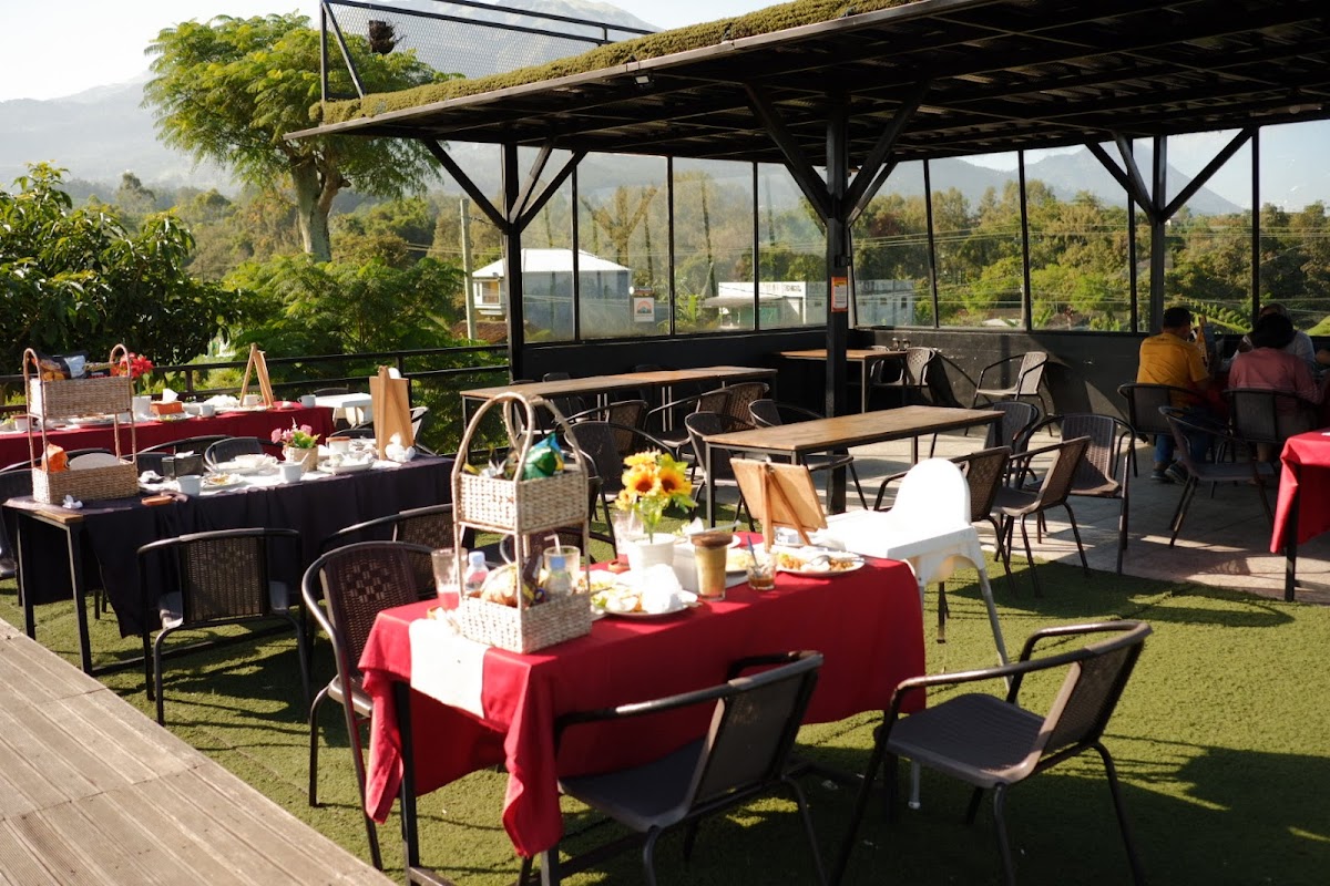 Senja Pagi Cafe And Glamping