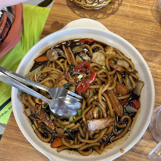 Blackpepper Fried Udon Seafood & Chicken