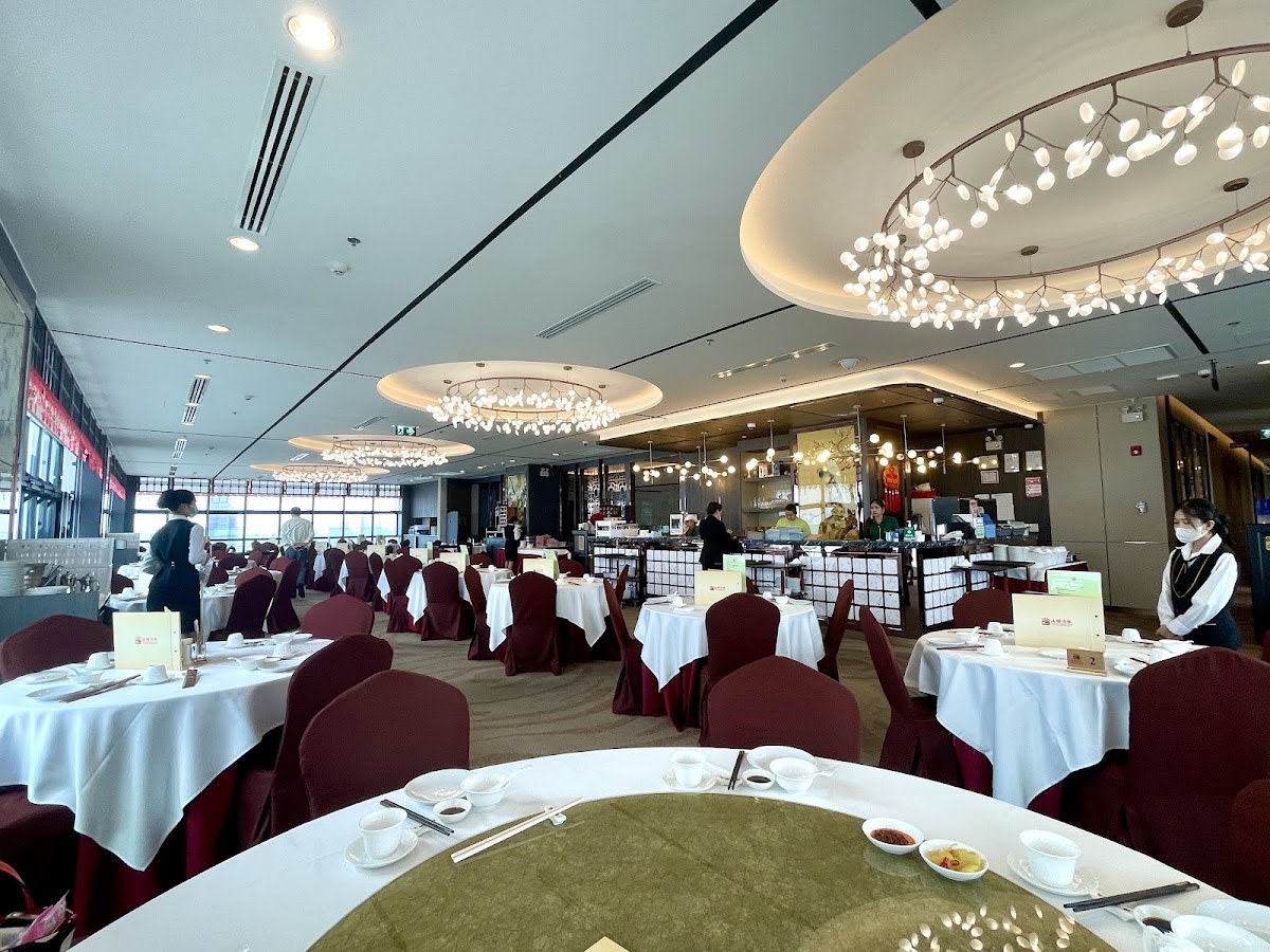 Ah Yat Abalone Restaurant Column Tower 阿一鮑魚