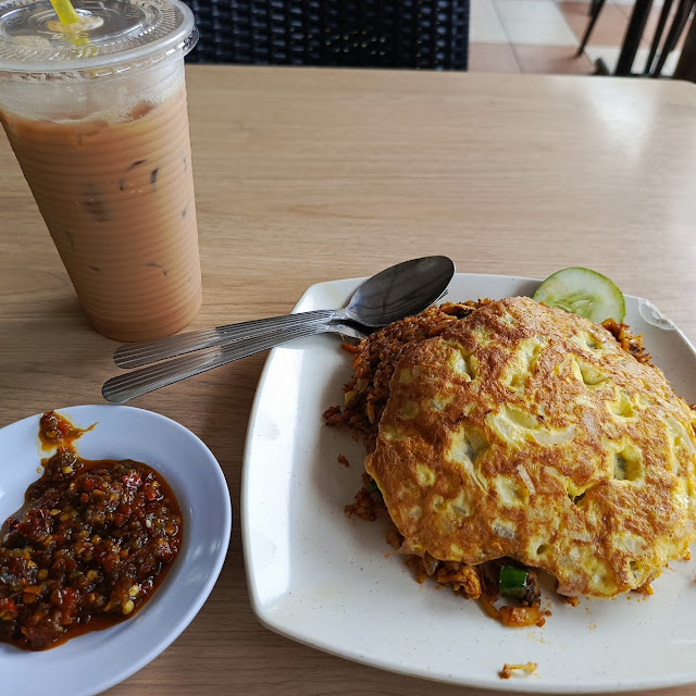 Sambal Dan Nasi Goreng