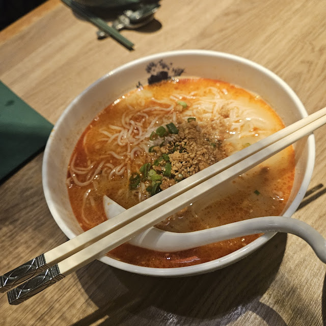 Sliced Beef Bean Vermicelli Sour and Chilli Soup