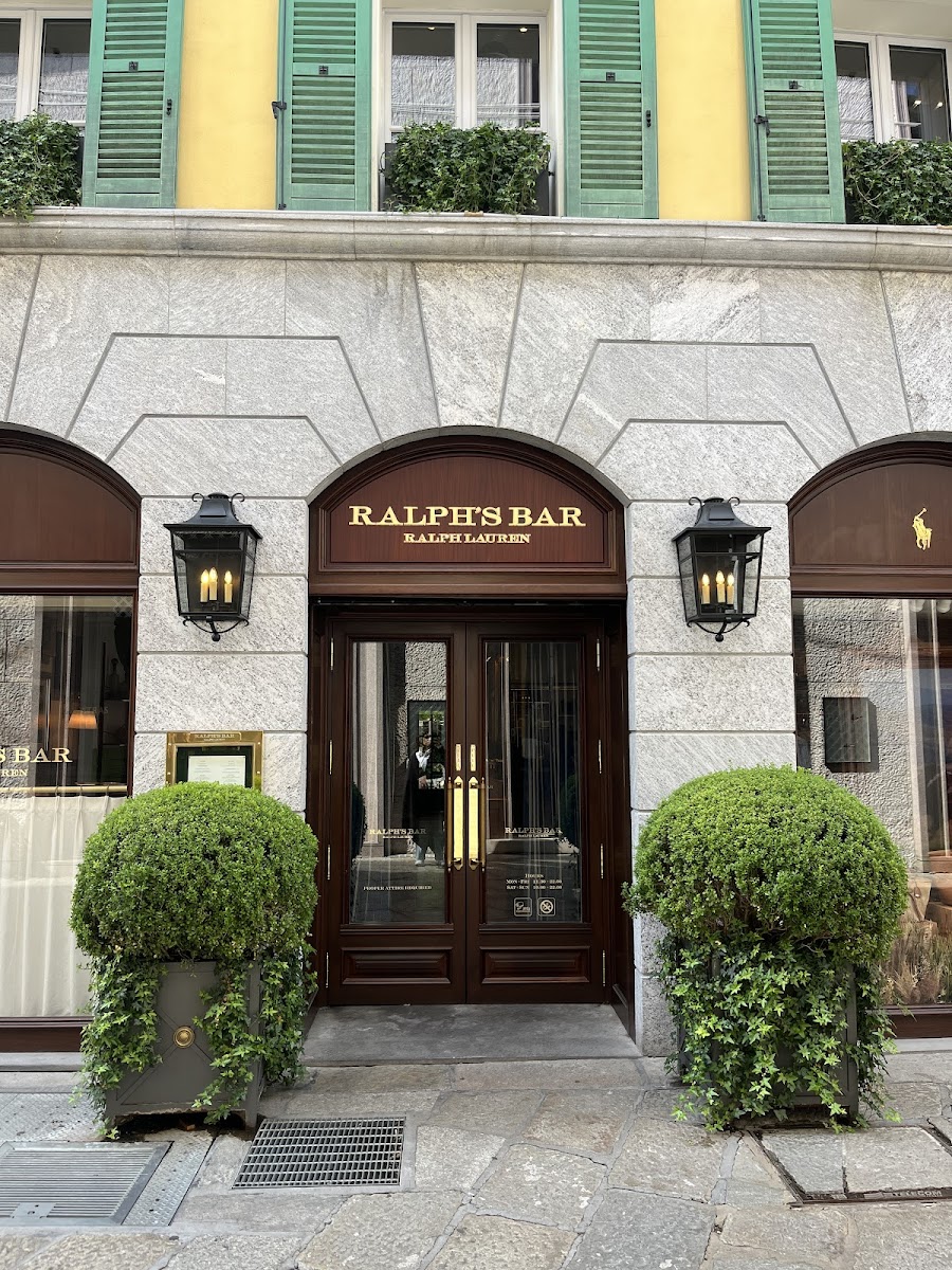 Ralph's Bar