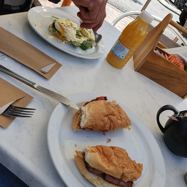 Bacon & Egg Burger
