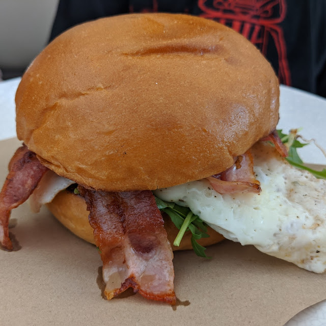Bacon & Egg Roll