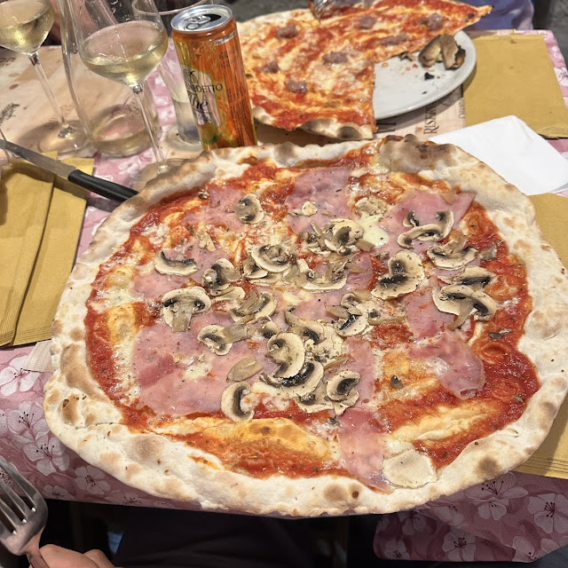 Pizza Prosciutto E Funghi