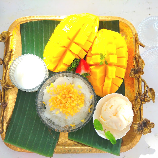 Mango with Sticky Rice