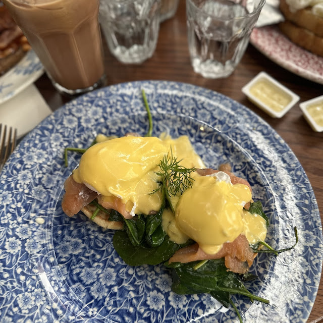 Salmon Eggs Benedict