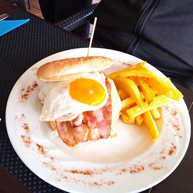 Hamburguesa Aldea Blanca
