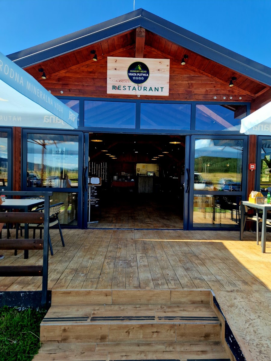 Hungry Bear National Restaurant