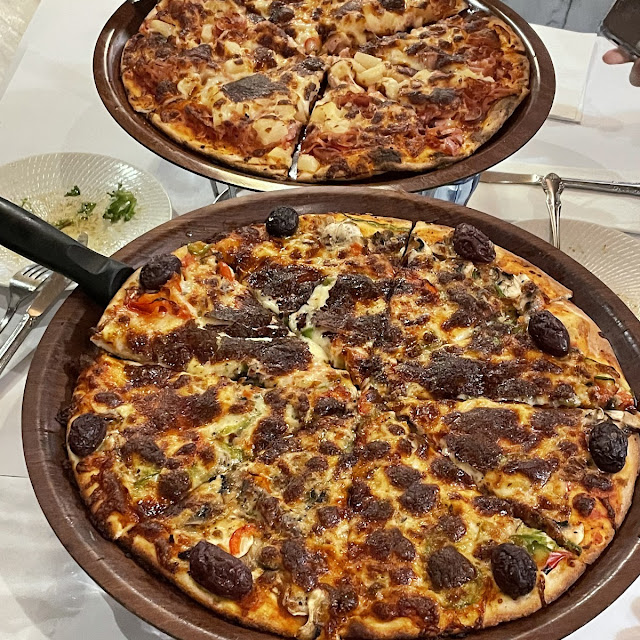 Tony’S Special Pizza