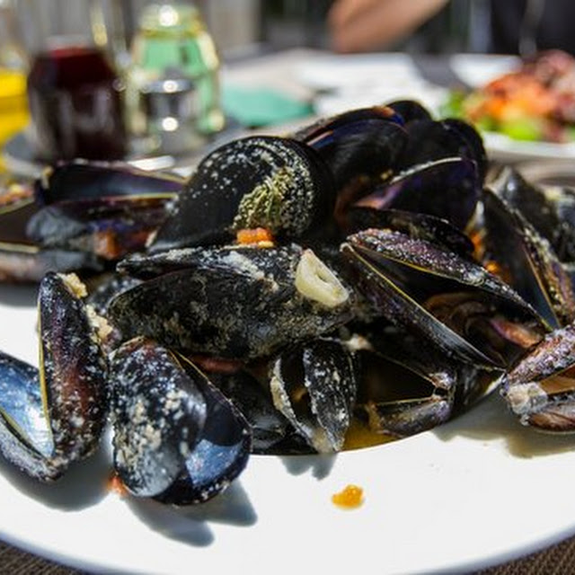 Mussels in Traditional