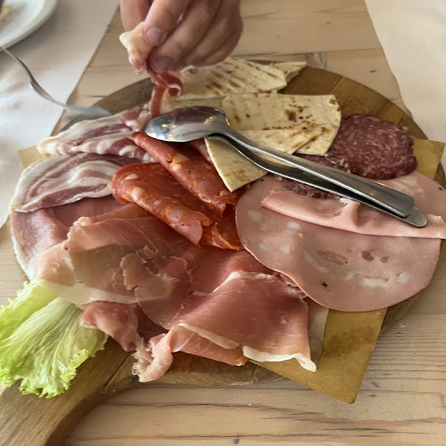 Charcuteries