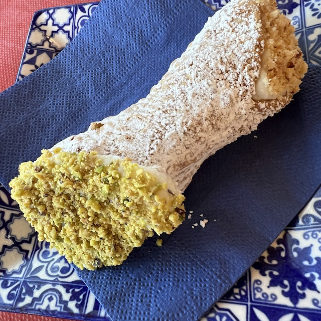 Cannoli