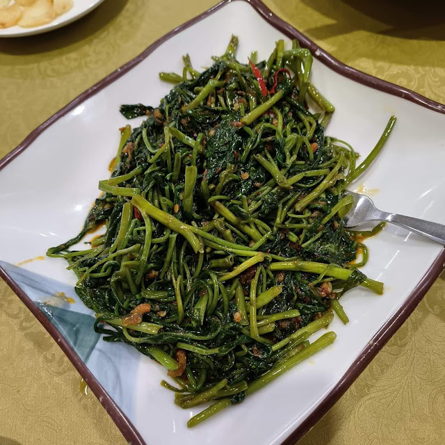 Kangkung with Garlic Sauce