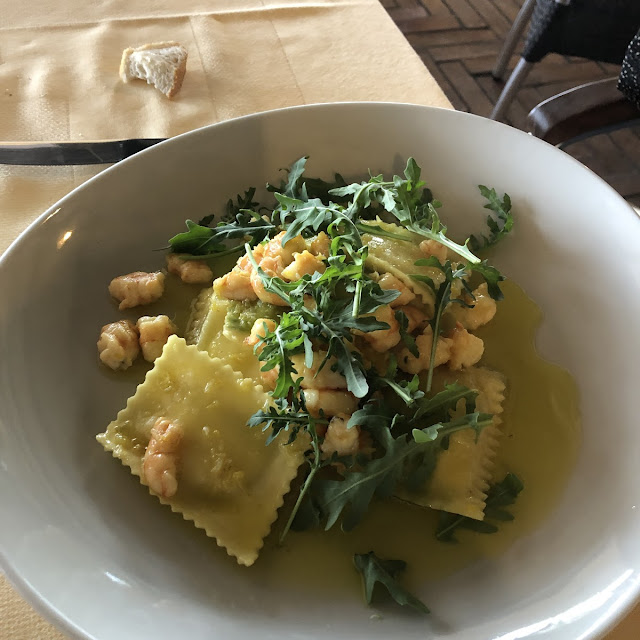 Antipasto A Base Di Pesce Crudo