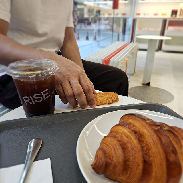 Almond Croissant