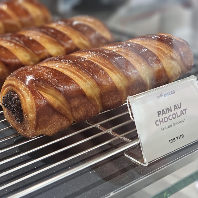 Pain Au Chocolat