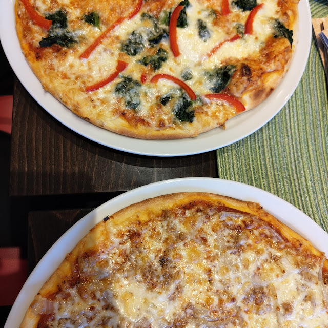 Pizza Tonno Und Pizza Veggi