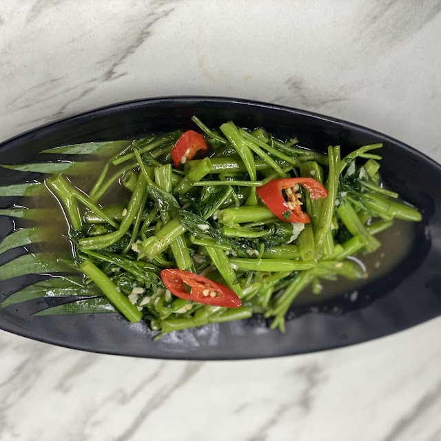 nn16 stir -fried sliced morning glory ผัดผักบุ้งฝอย