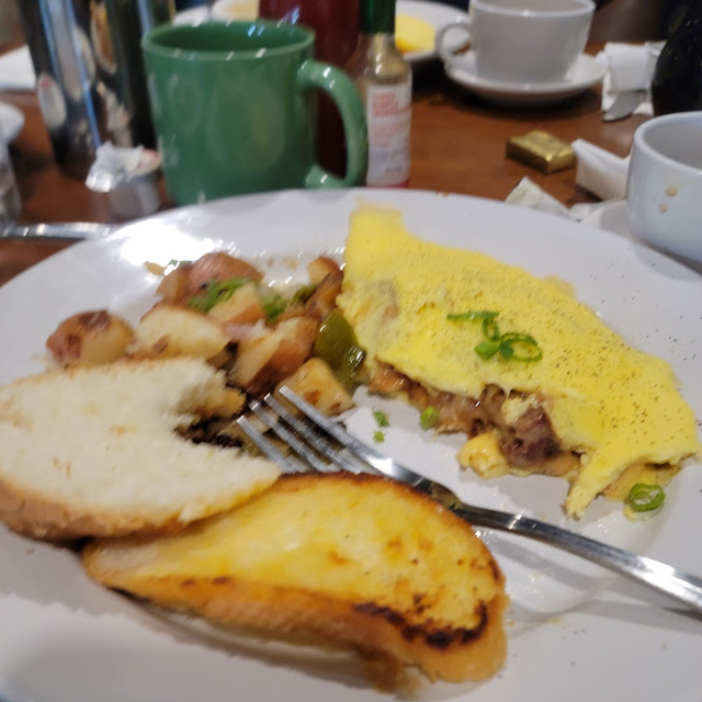 Grits & Grillades with Toasted French Bread