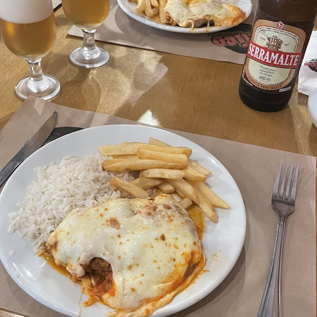 Bife A Parmegiana Com Arroz E Fritas