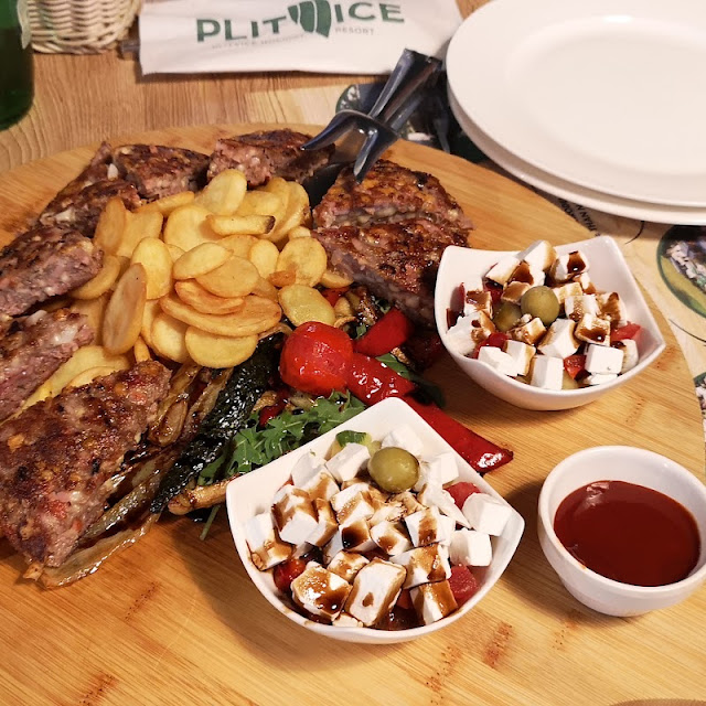 Dalmatian Plate