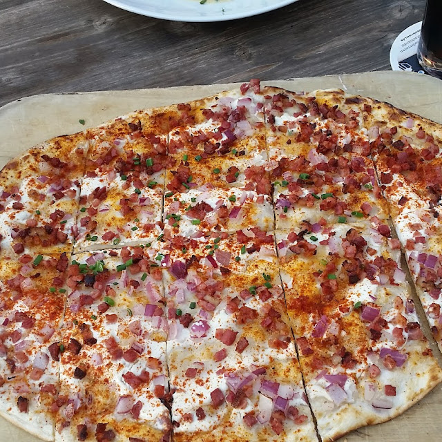 Flammkuchen Elsässer Art