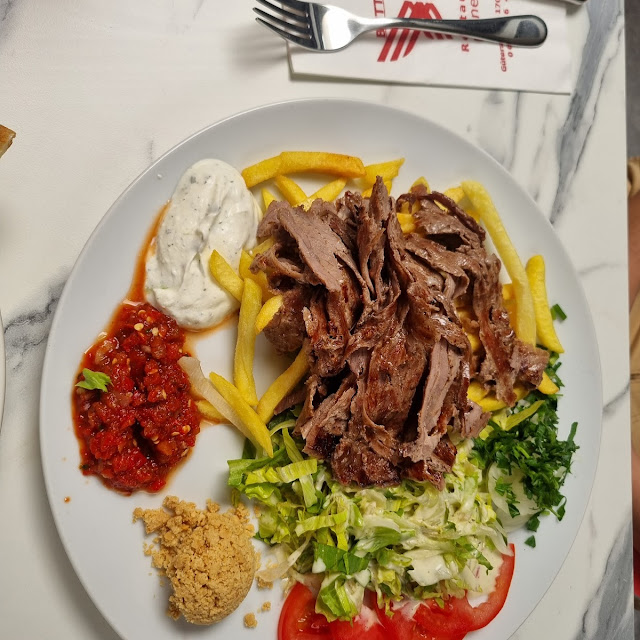 Kebap Teller Mit Reis Oder Pommes M